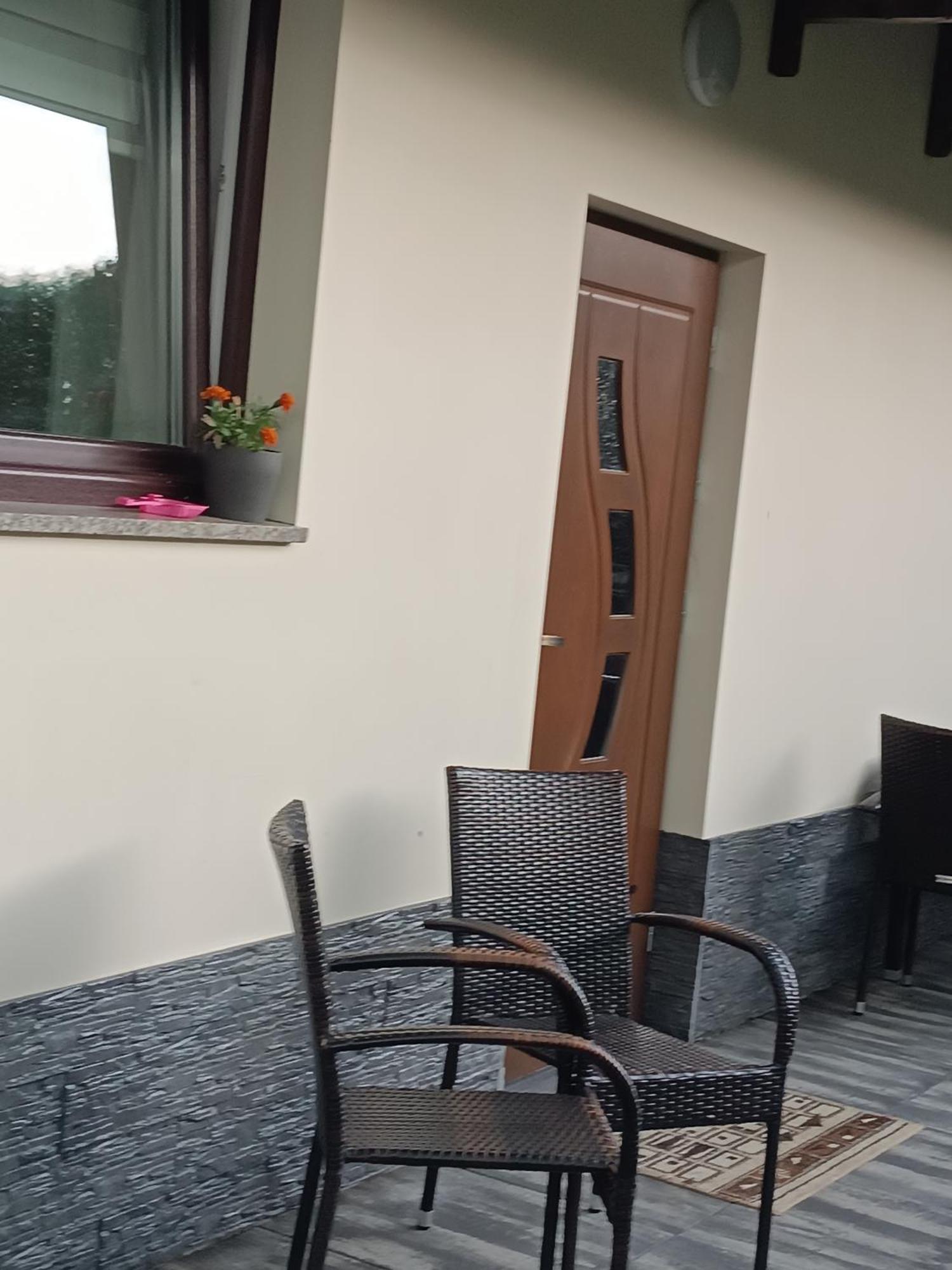 Stas-Przy Szkole Nr3 W Skawie Skawa Quarto foto